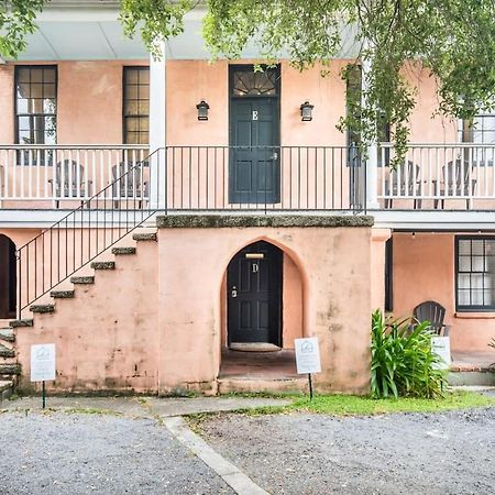 Revitalized Historical Southern Residence Чарлстън Екстериор снимка